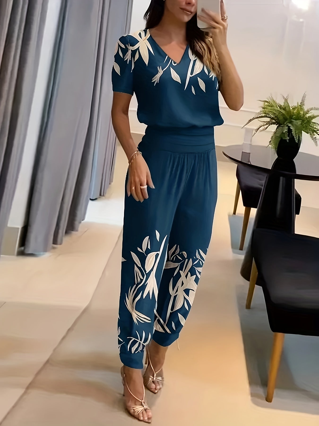  Leaf Print Top & Pants Outfits Set Women's Plus Two Piece Set