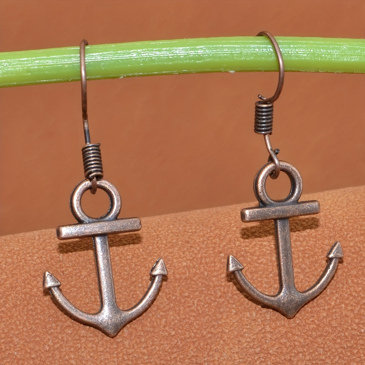 Retro Silvery Anchor Earrings & Fashionable Jewelry for Women