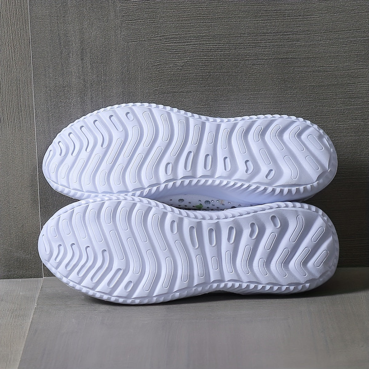 Women's Flatform Slip On Sneakers Lightweight Elastic Shoes