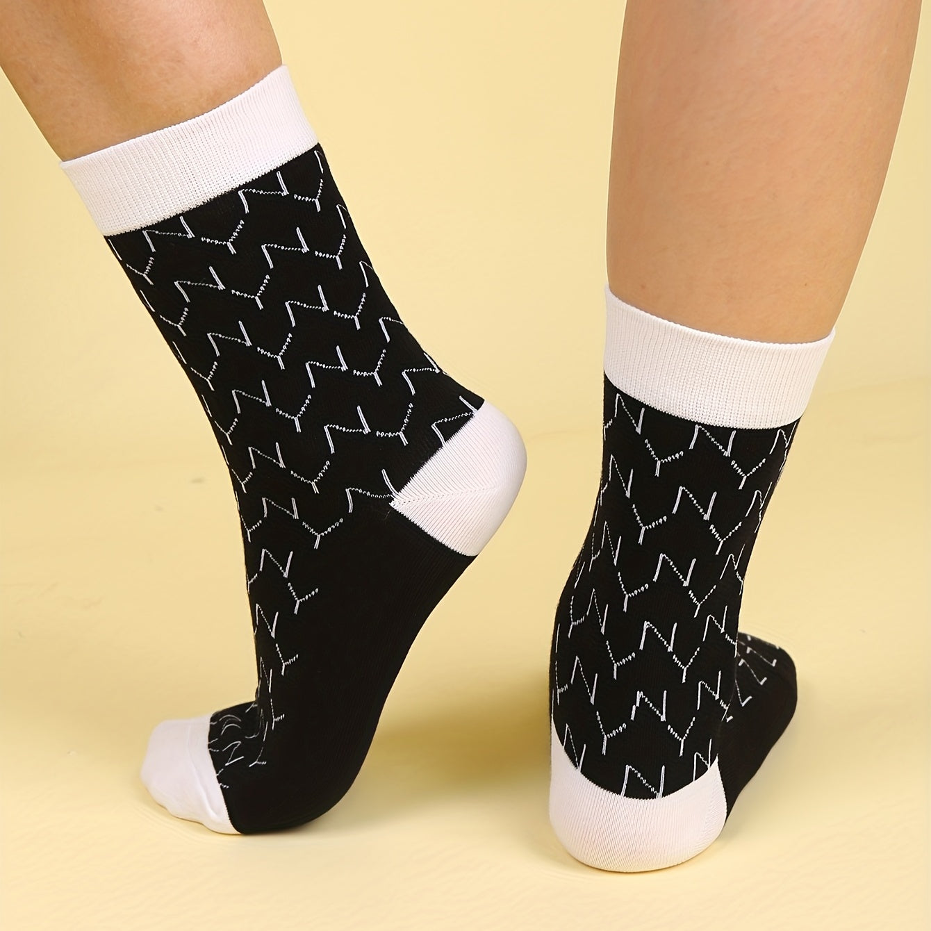 Letter Print Socks Comfy & Breathable Women's Stockings & Hosiery