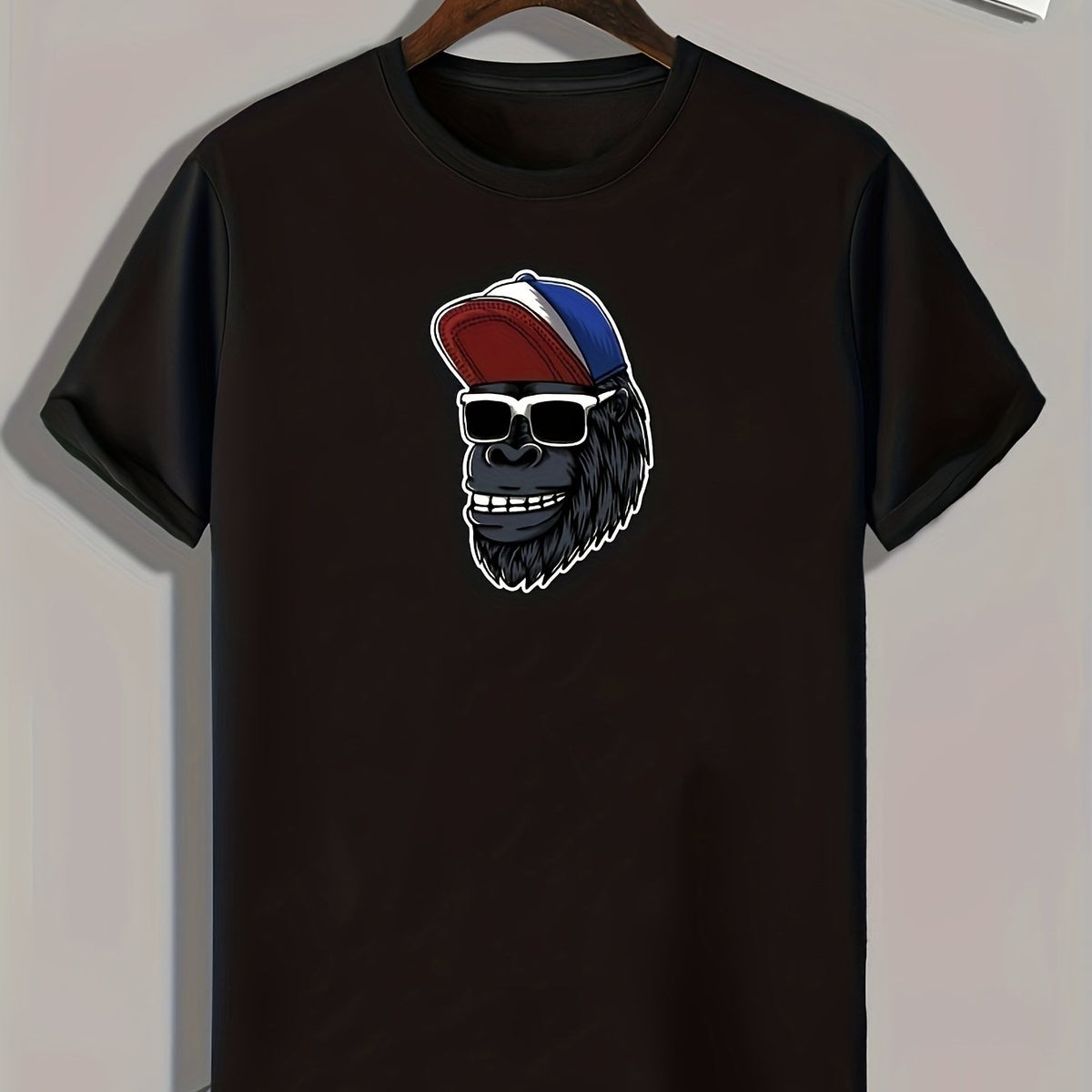 Chimp Print Men's Comfy T-shirt - Breathable Tee for Summer