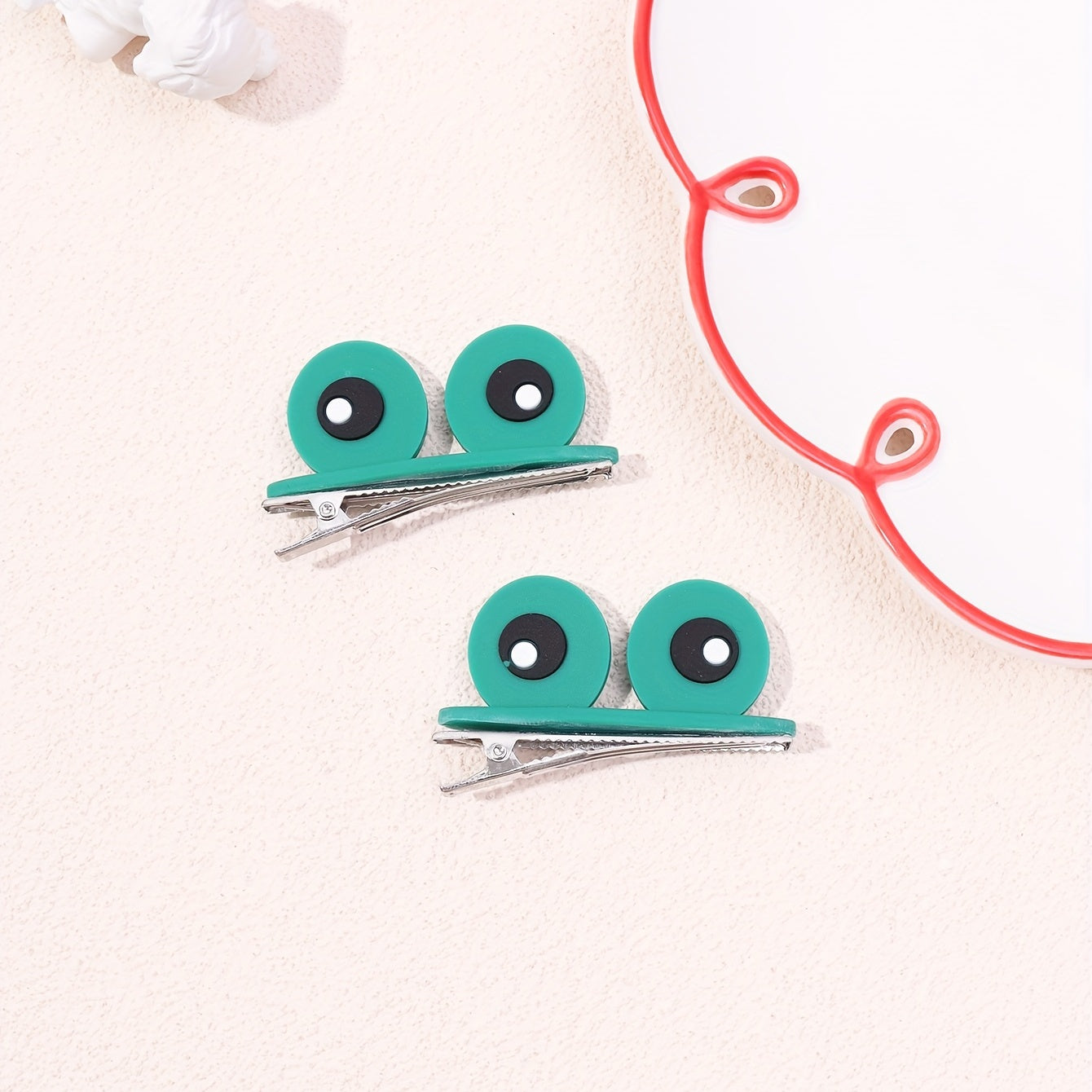 2pcs Cartoon Flog Eyes Decor Hair Clip for Girls