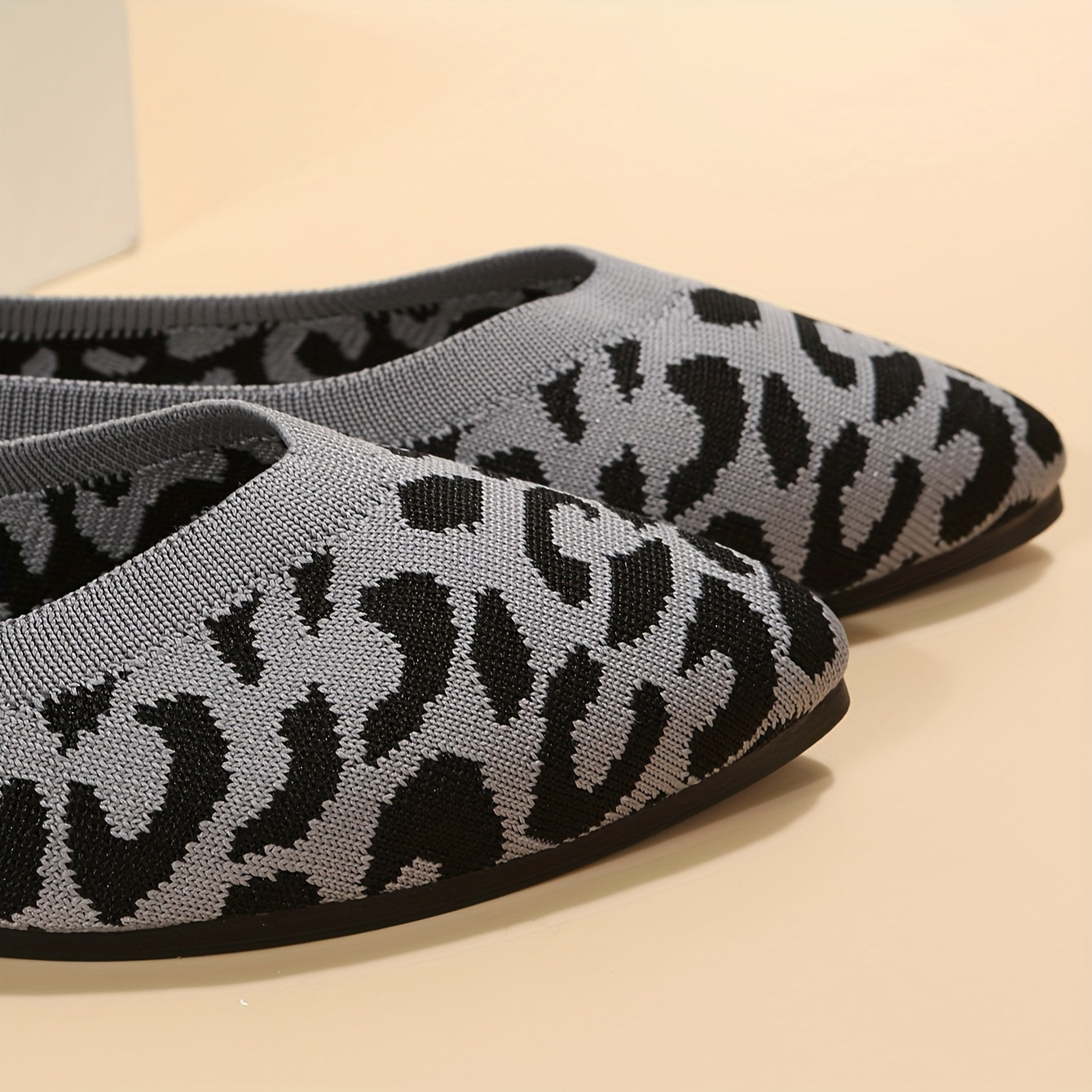 Leopard Knit Slip-On Ballet Shoes Soft Sole Non-Slip Flat Comfy Outdoor Shoes