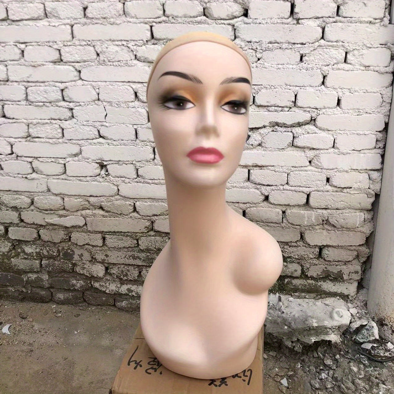 Single Shoulder Model Head Wig Display Stand for Home Salon