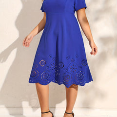 Women's Plus Scallop Trim Short Sleeve V Neck Midi Dress