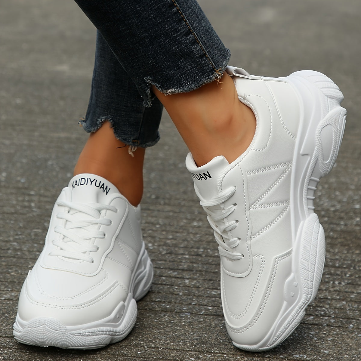 Women's Lace-up Athletic Running Shoes Soft Sole Casual Sneakers