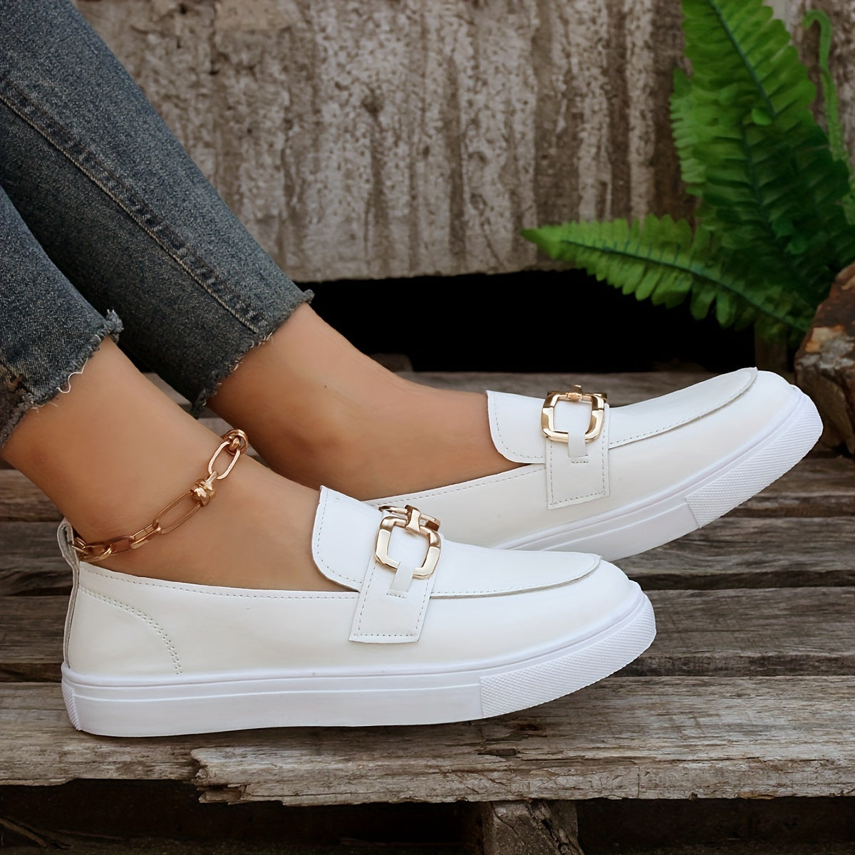 Women's Buckle Decor Flat Slip On Loafers