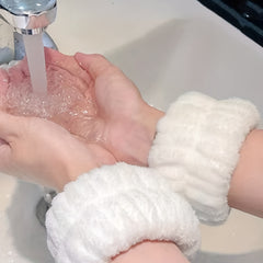 2pcs Microfiber Wrist Washband Absorbent and Moisture Proof Wrist Strap