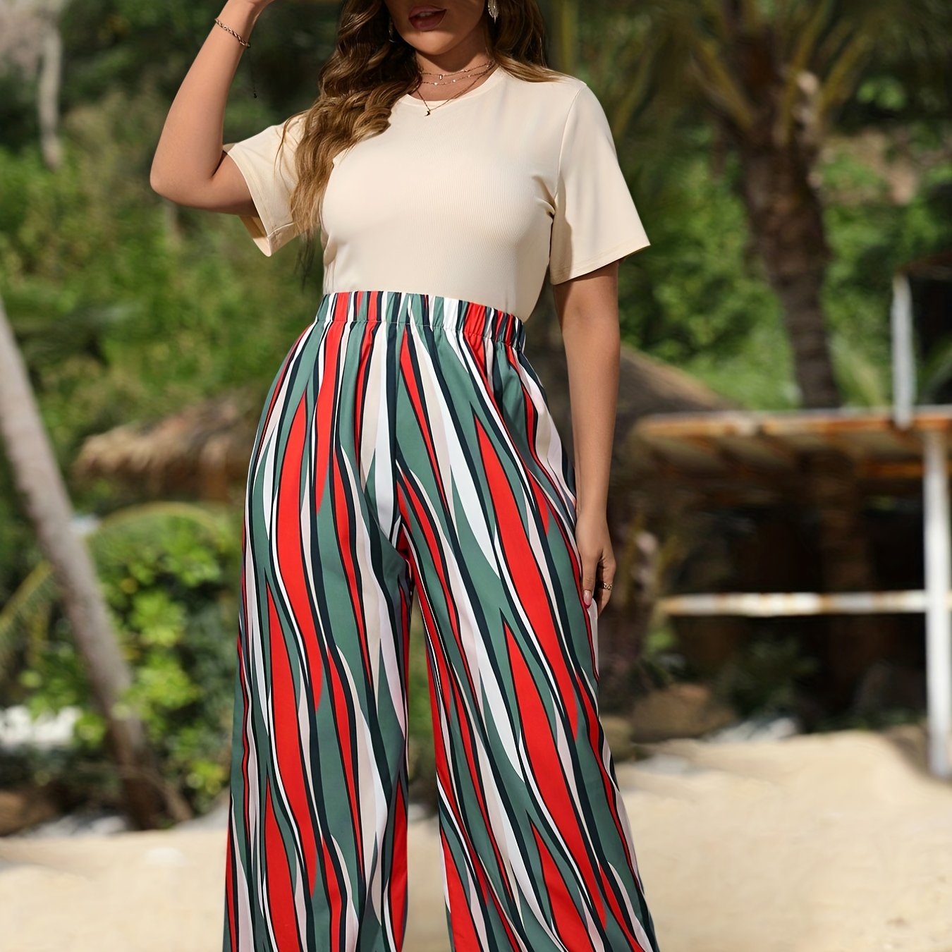  Casual Outfit: Solid Tee & Stripe High Rise Pants Set