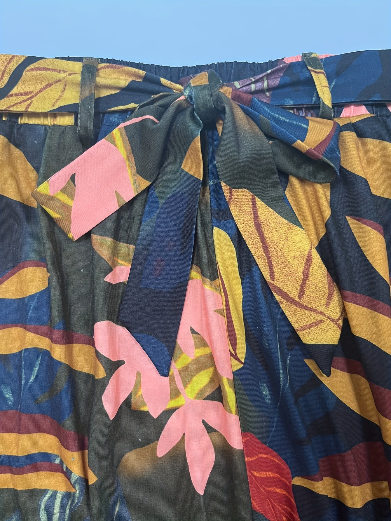  Leaf Print Elastic High Rise Pants