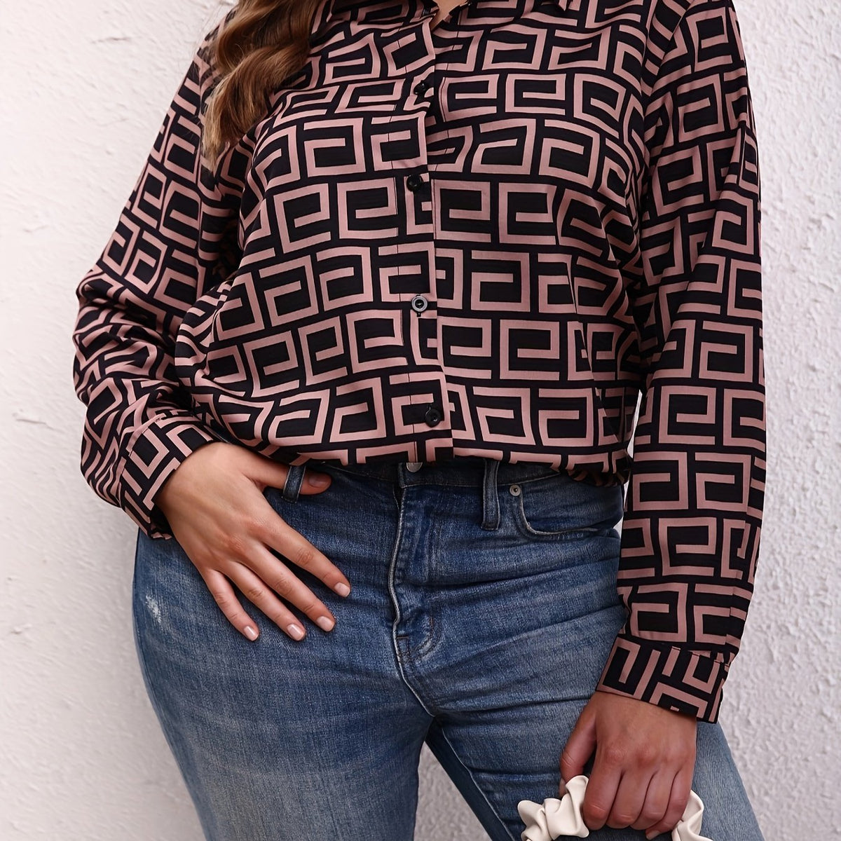  Women's Geometric Print Button Up Blouse