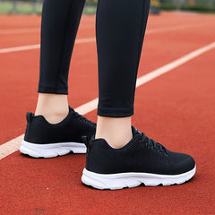 Women's Lace up Outdoor Running Shoes Non slip Mesh Sneakers