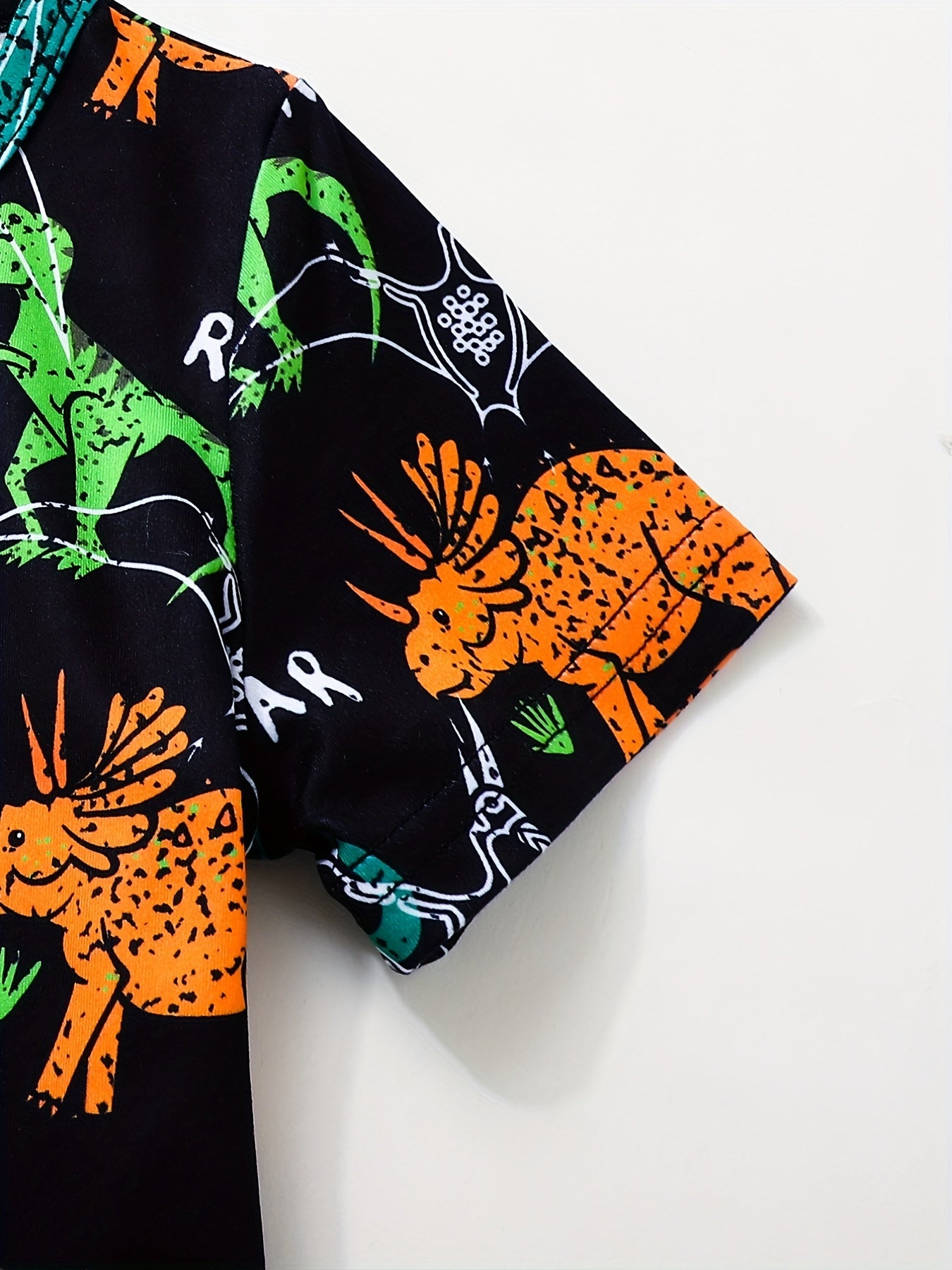 2pcs Boys Dinosaur Graphic Print Tee & Shorts Set Summer Kids Clothes