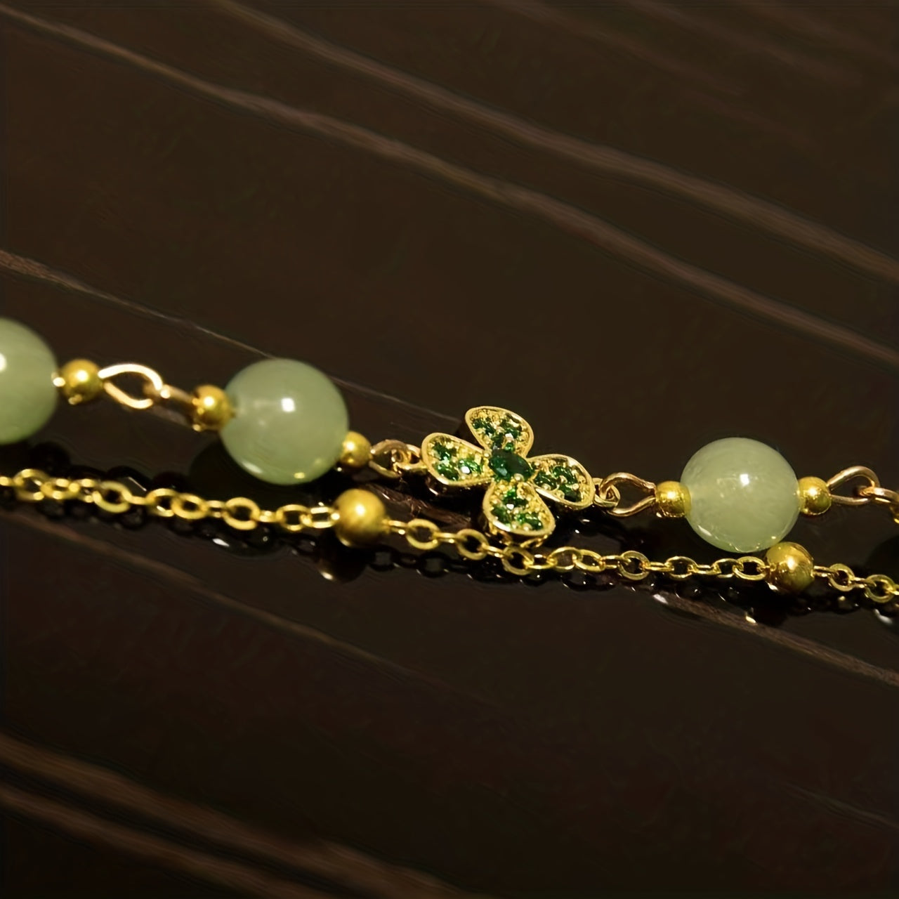 Green Bead Four Leaf Clover Bracelet - Great Gift for her on Mother's Day