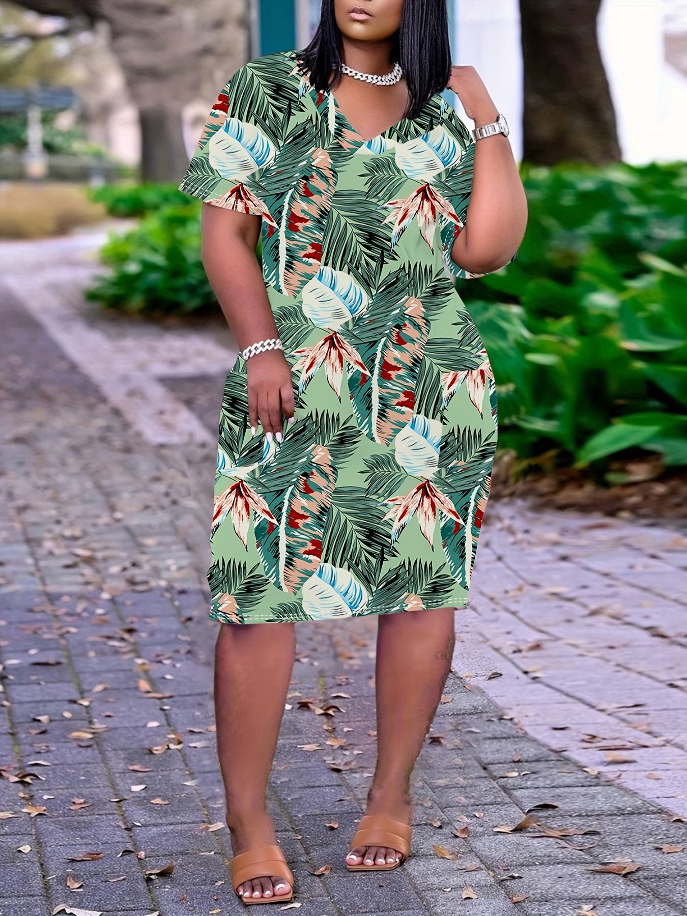 Women's Plus Tropical Print V Neck Dress With Pockets