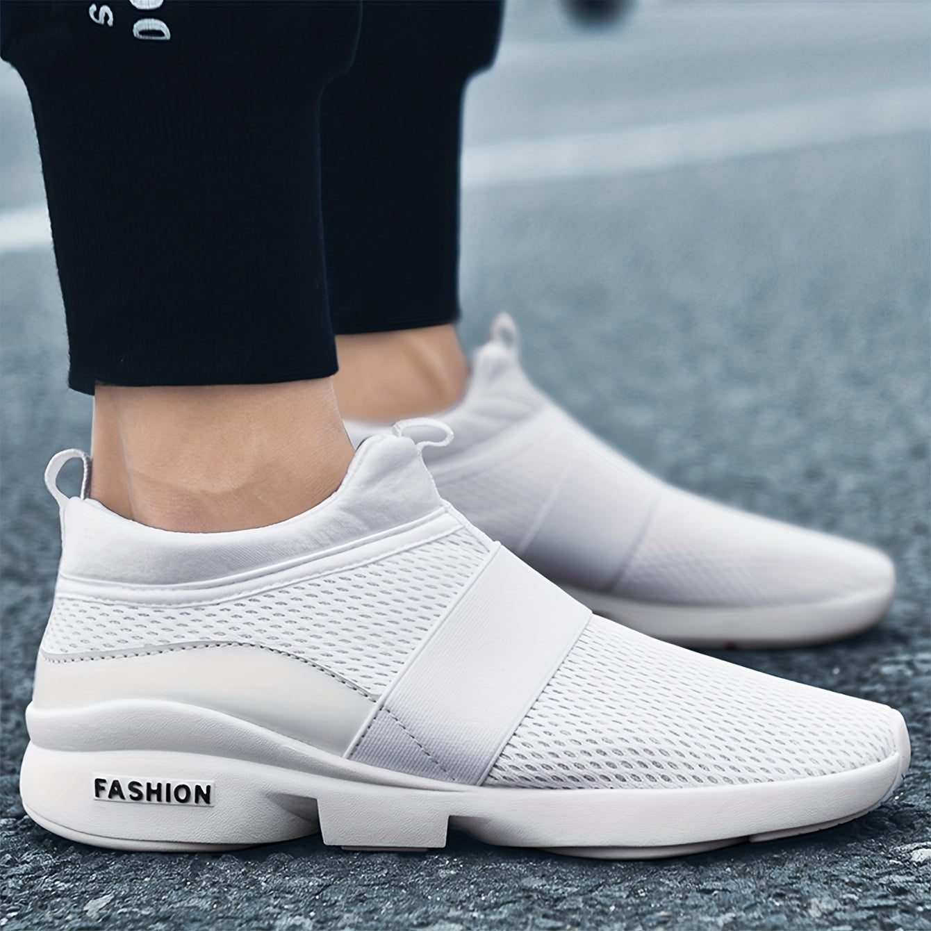 Men's Lightweight Slip On Casual Shoes For Traveling Jogging