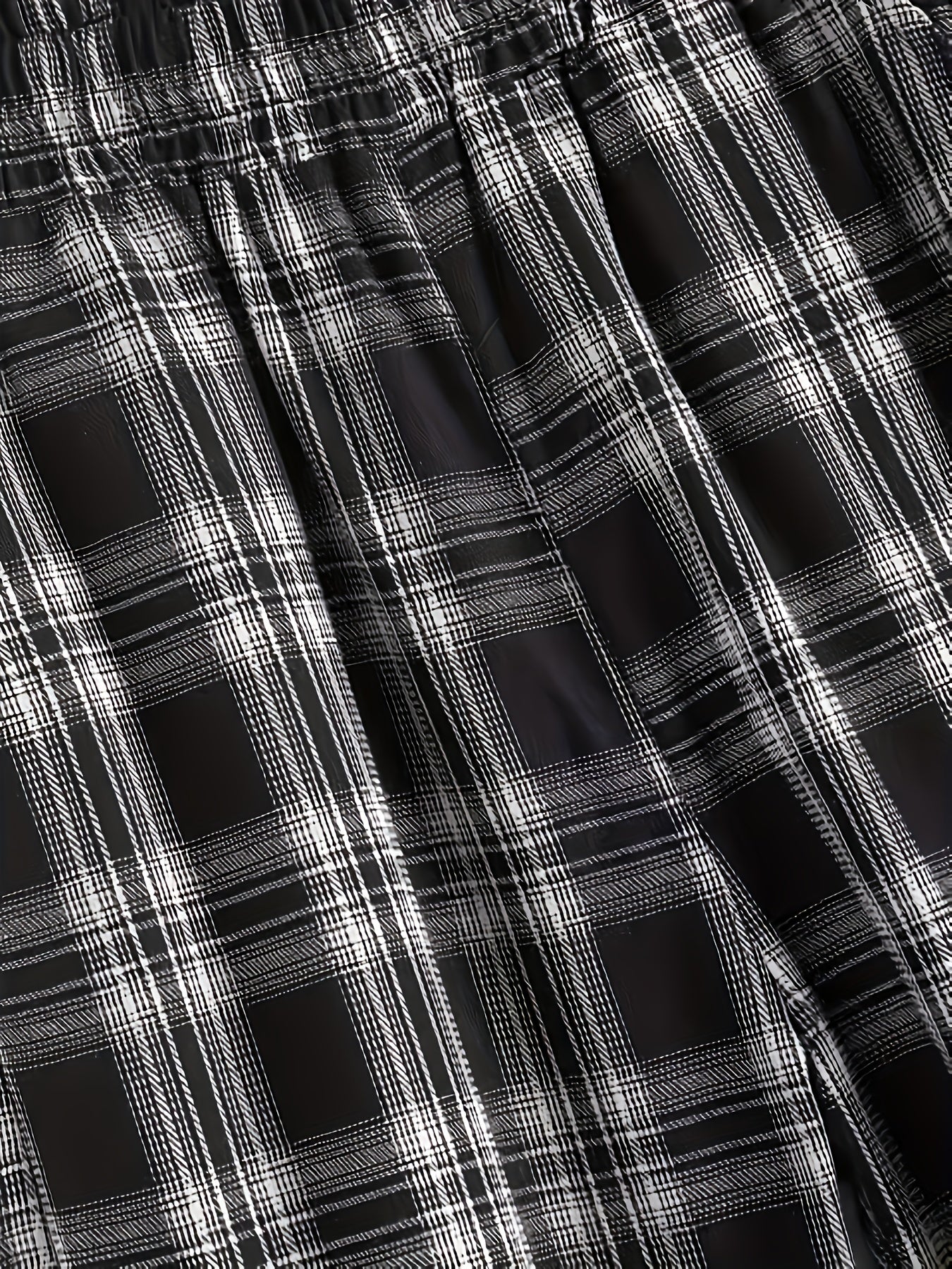 Women's Plus Plaid Print Elastic Everyday Shorts