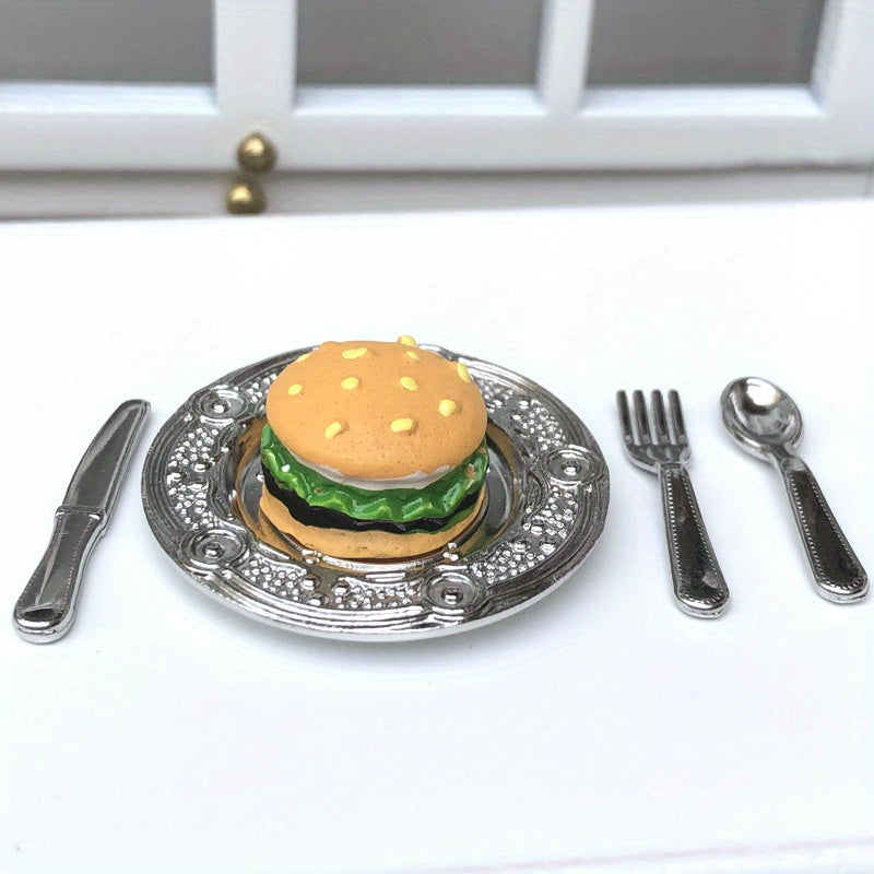 2pcs 1:12 Mini Dollhouse Metal Carved Dinner Plate S