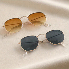 Square Metal Frame Sunglasses UV400 for Women Men Casual Anti Glare Glasses