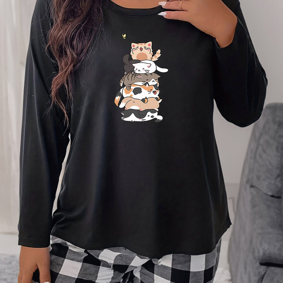  Stacked Cats Print Long Sleeve Round Neck Tee