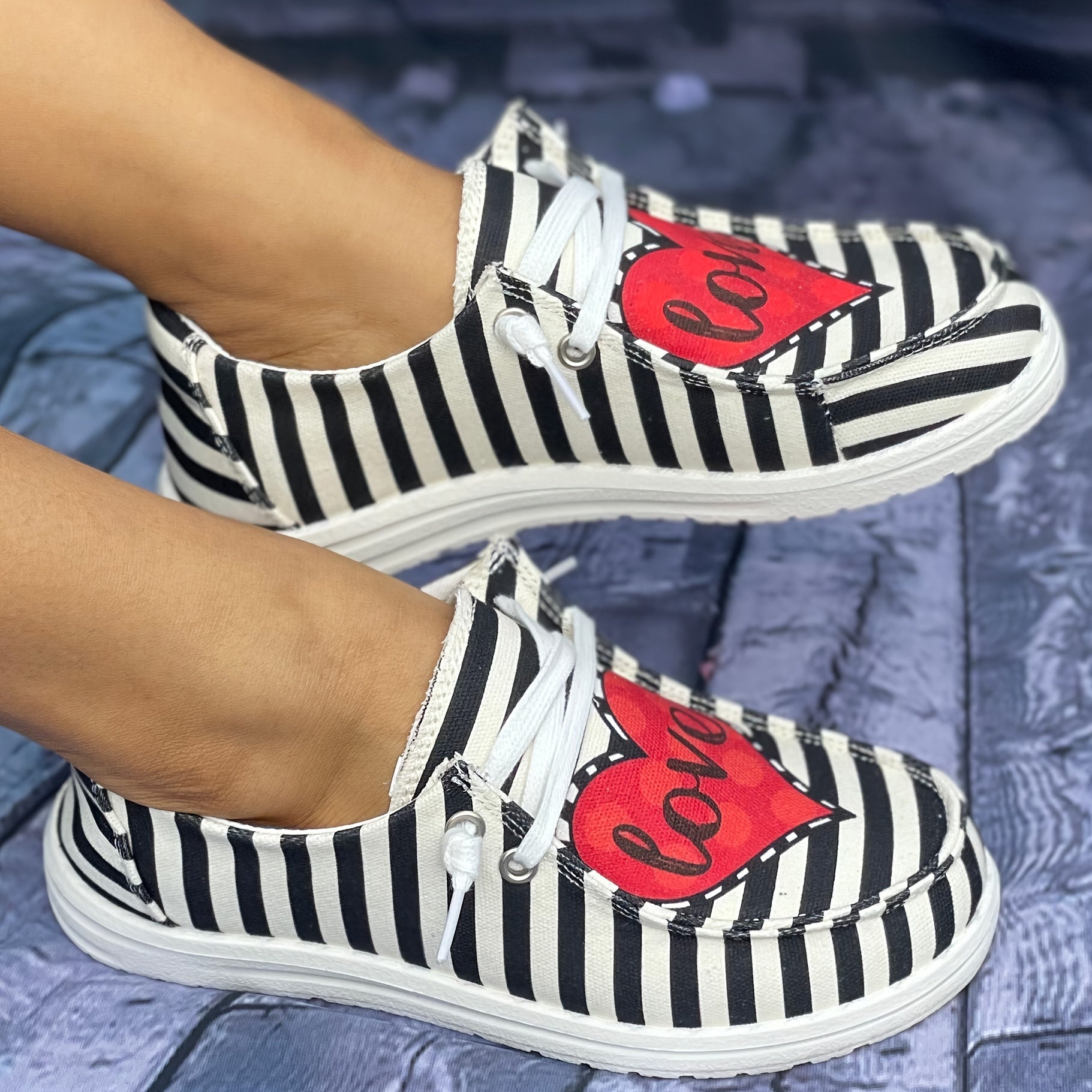 Women's Striped & Red Heart Pattern Boat Shoes