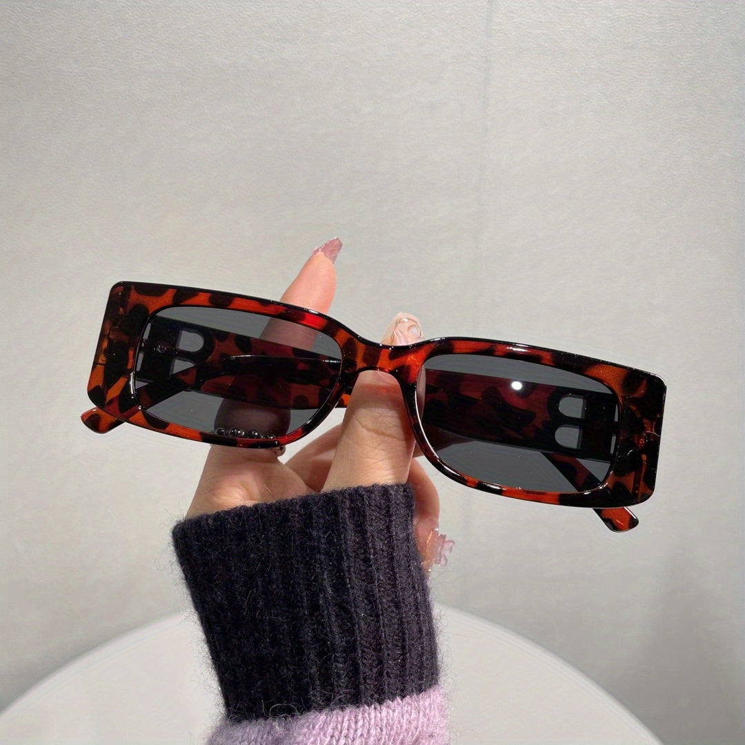 Vintage Rectangle Sunglasses for Women UV400 Protection