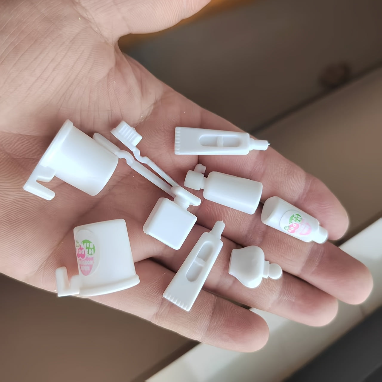 10pcs Toy House Toiletries Set, No Electricity Needed