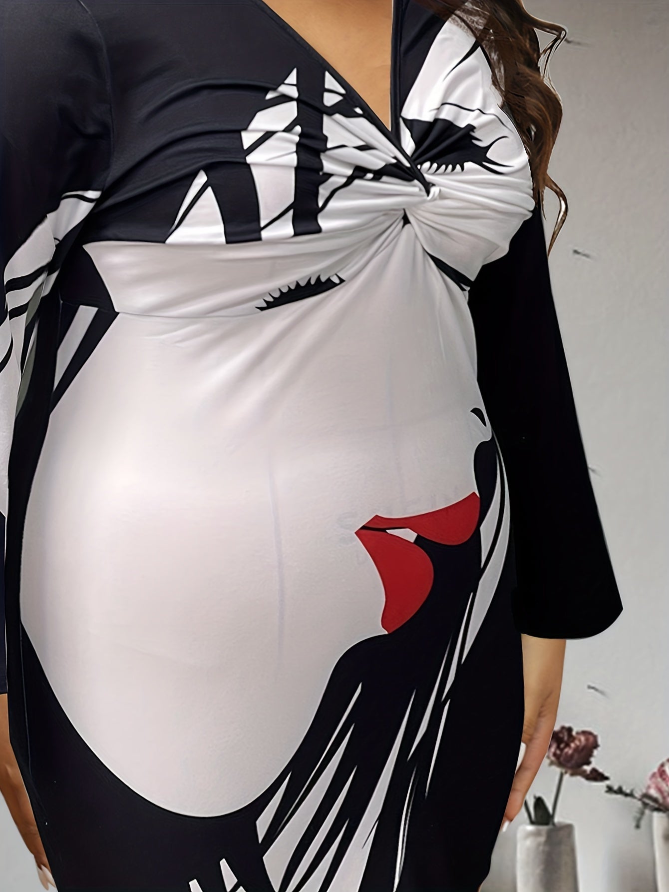  Cartoon Face Print Twist Dress