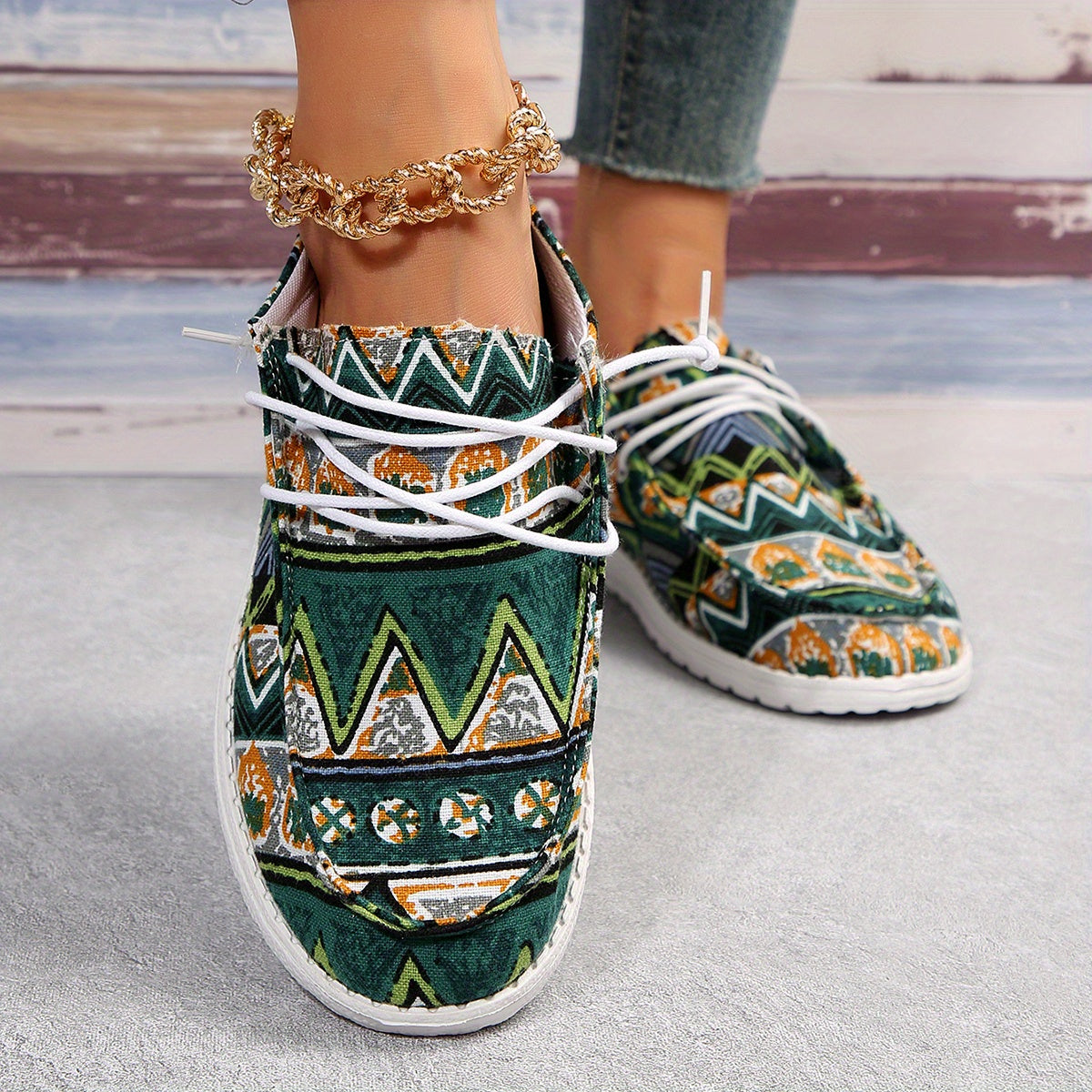 Women's Tribal Style Canvas Slip-On Shoes Lightweight Flat Walking Shoes