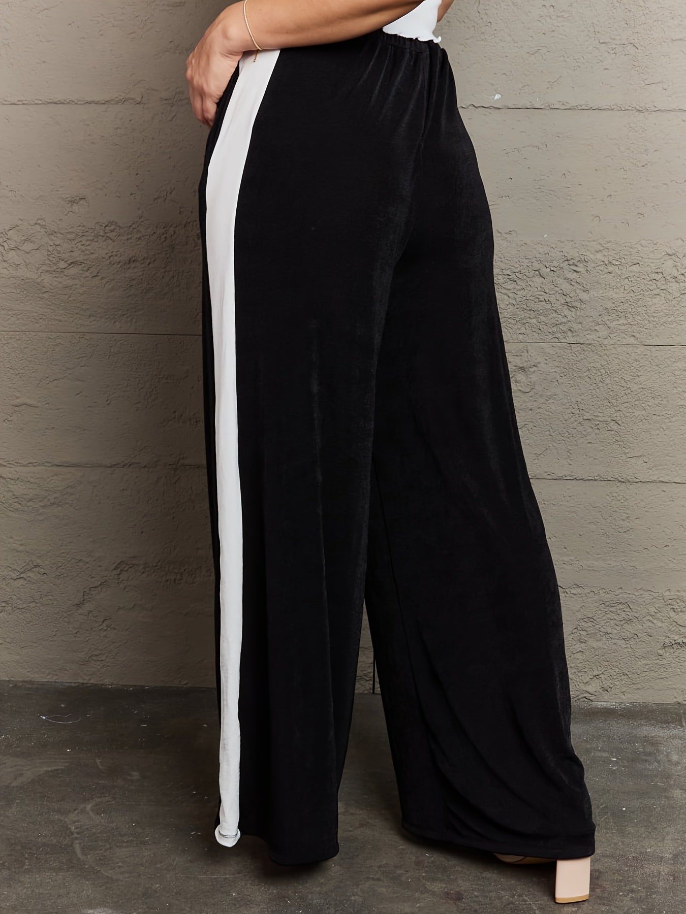 Sporty Plus Size Striped Print Side Tie Waist Loose Trousers