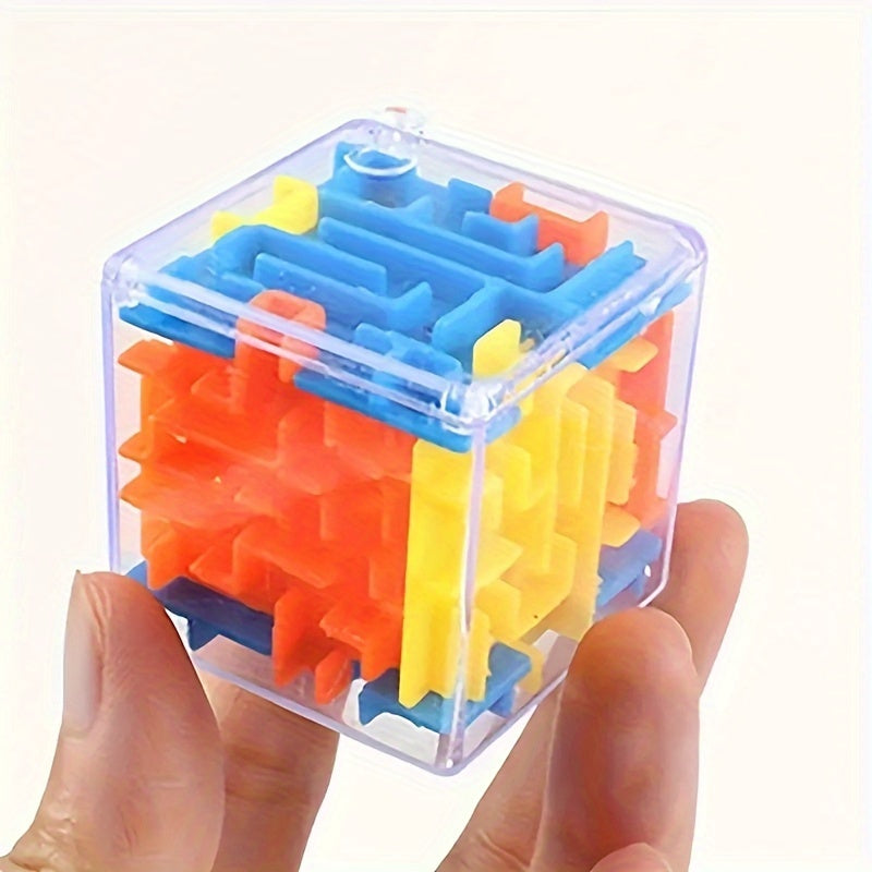 6pcs 3D Mini Maze Toys Puzzle Toys Rotating Random Colors