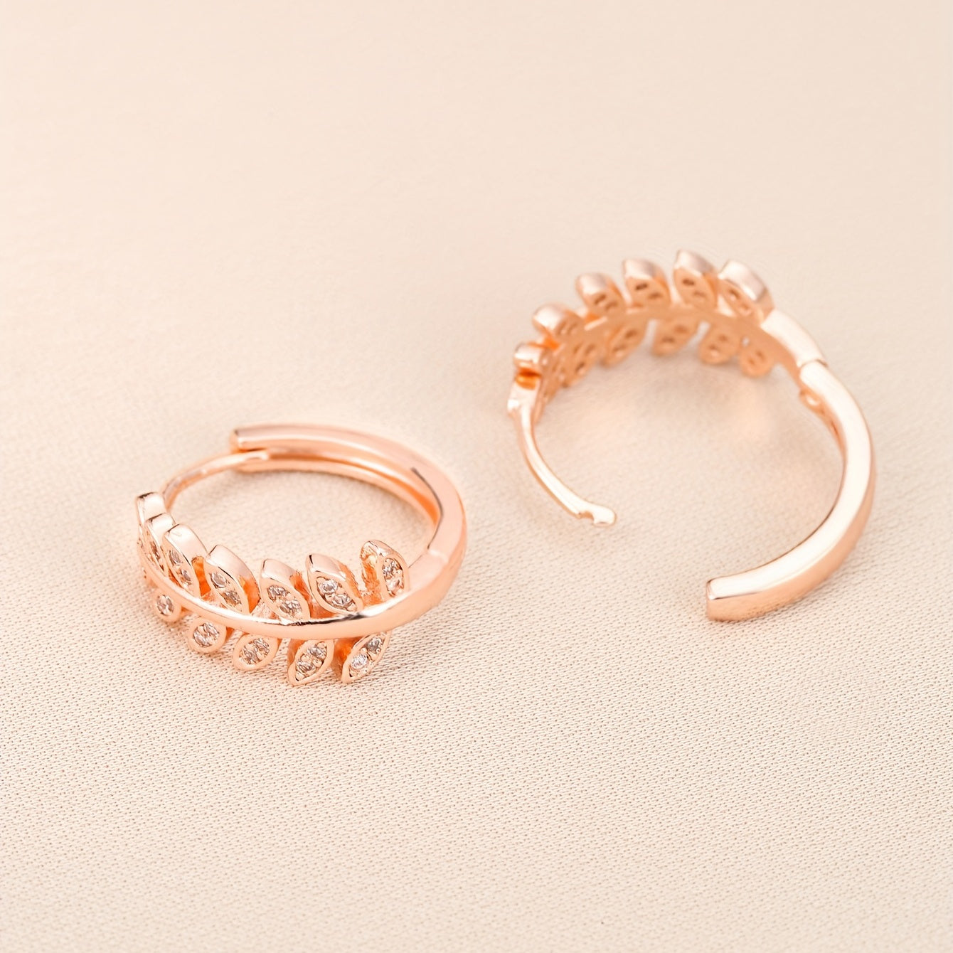 Leaf Shaped Hoop Huggie Earrings Inlaid Zircon 18K Plated