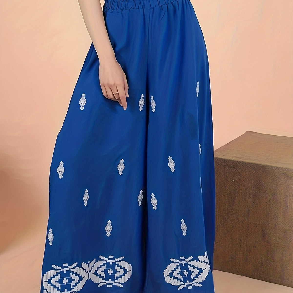  Geometric Print Wide Leg Trousers