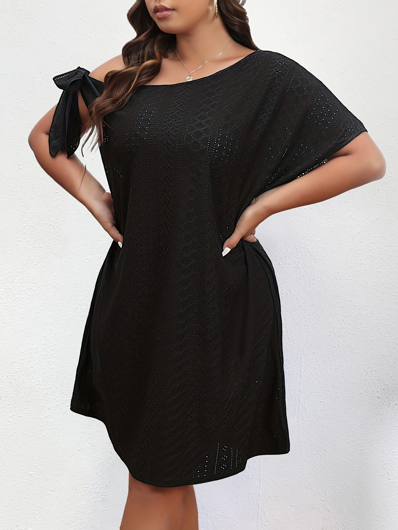  Casual Dress Women's Plus Plain Eyelet Embroidered Dress