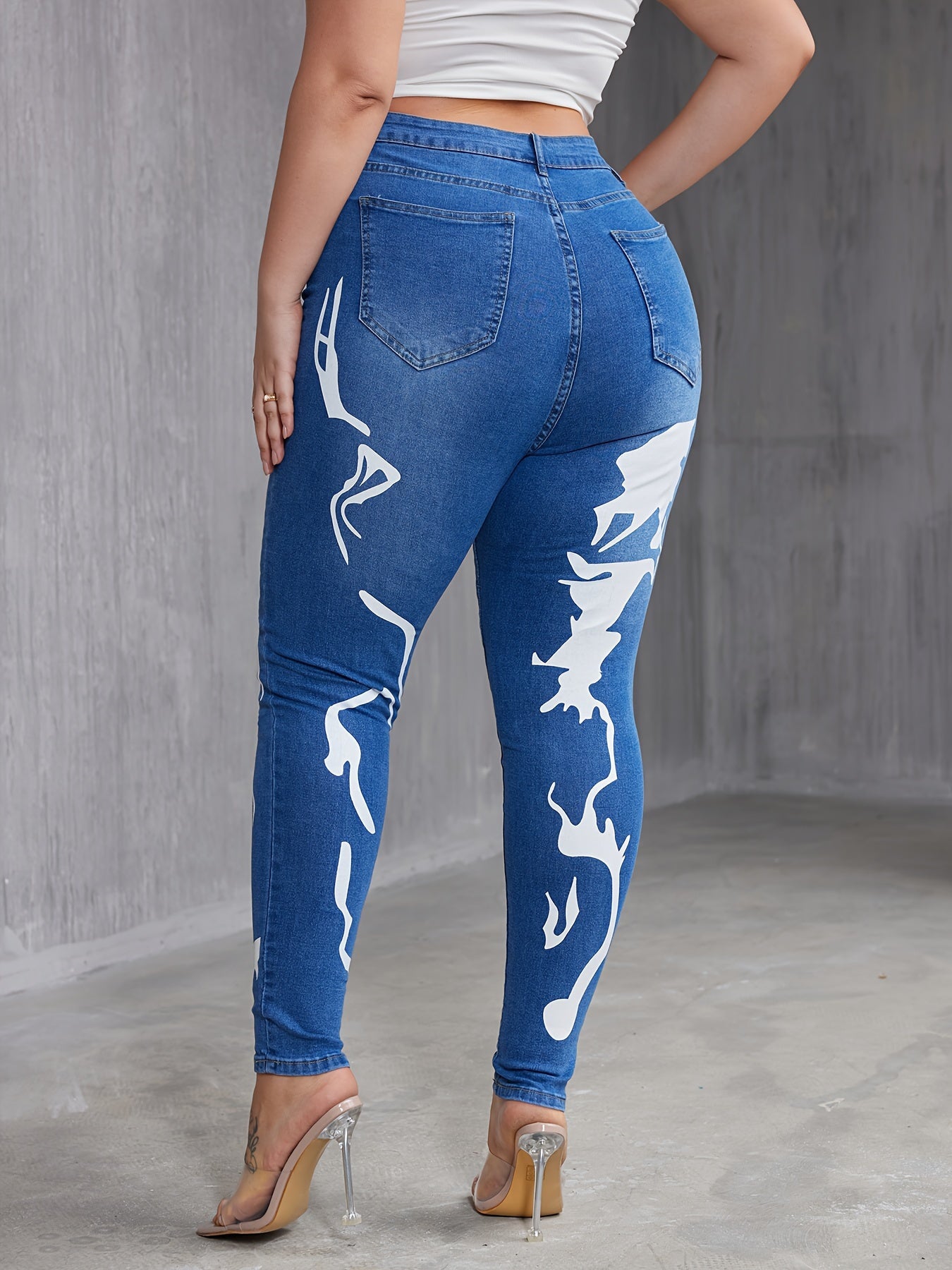  High Rise Skinny Jeans with Graphic Print