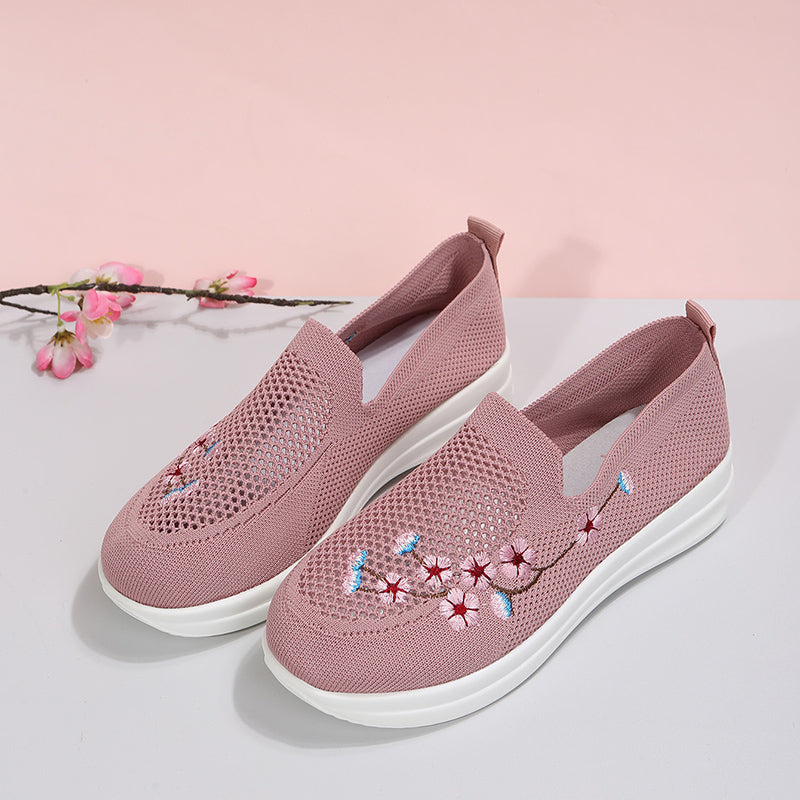 Women's Lightweight Knit Mesh Slip-On Sneakers