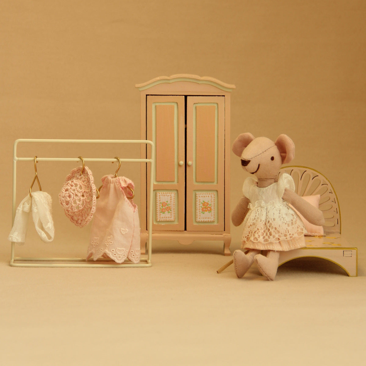 Mini Coat Rack Set with 3 Hangers - Golden Finish