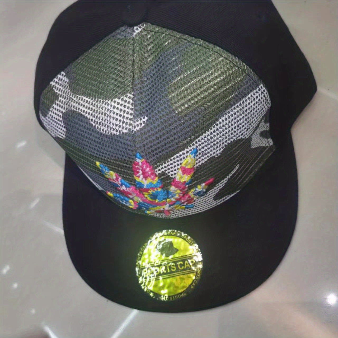 Flat Brim Hip Hop Cap with Maple Leaf Embroidery