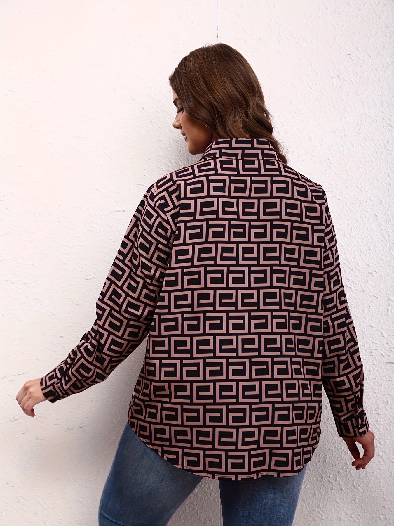  Women's Geometric Print Button Up Blouse