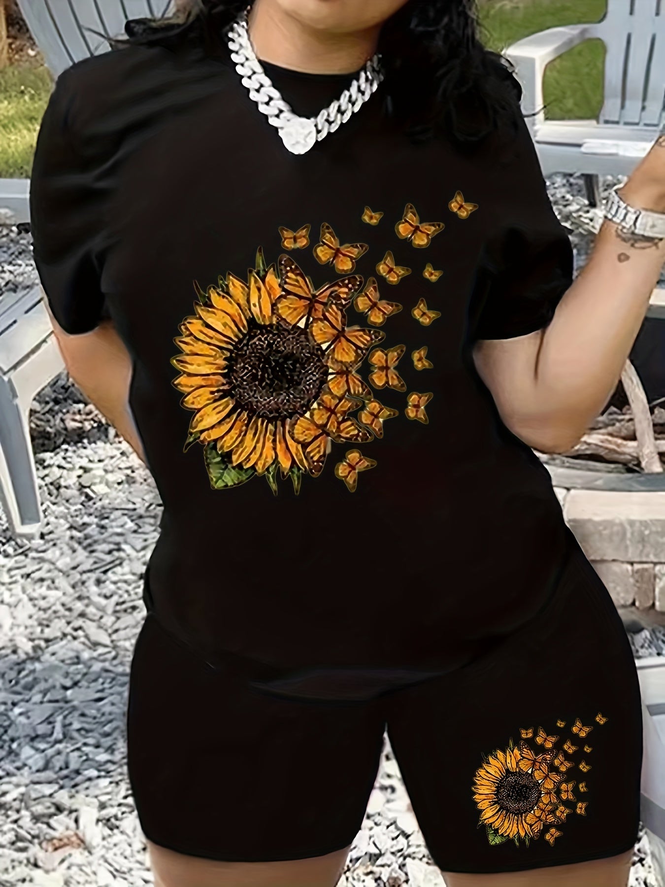  Sunflower & Butterfly Print Tee & Shorts Set