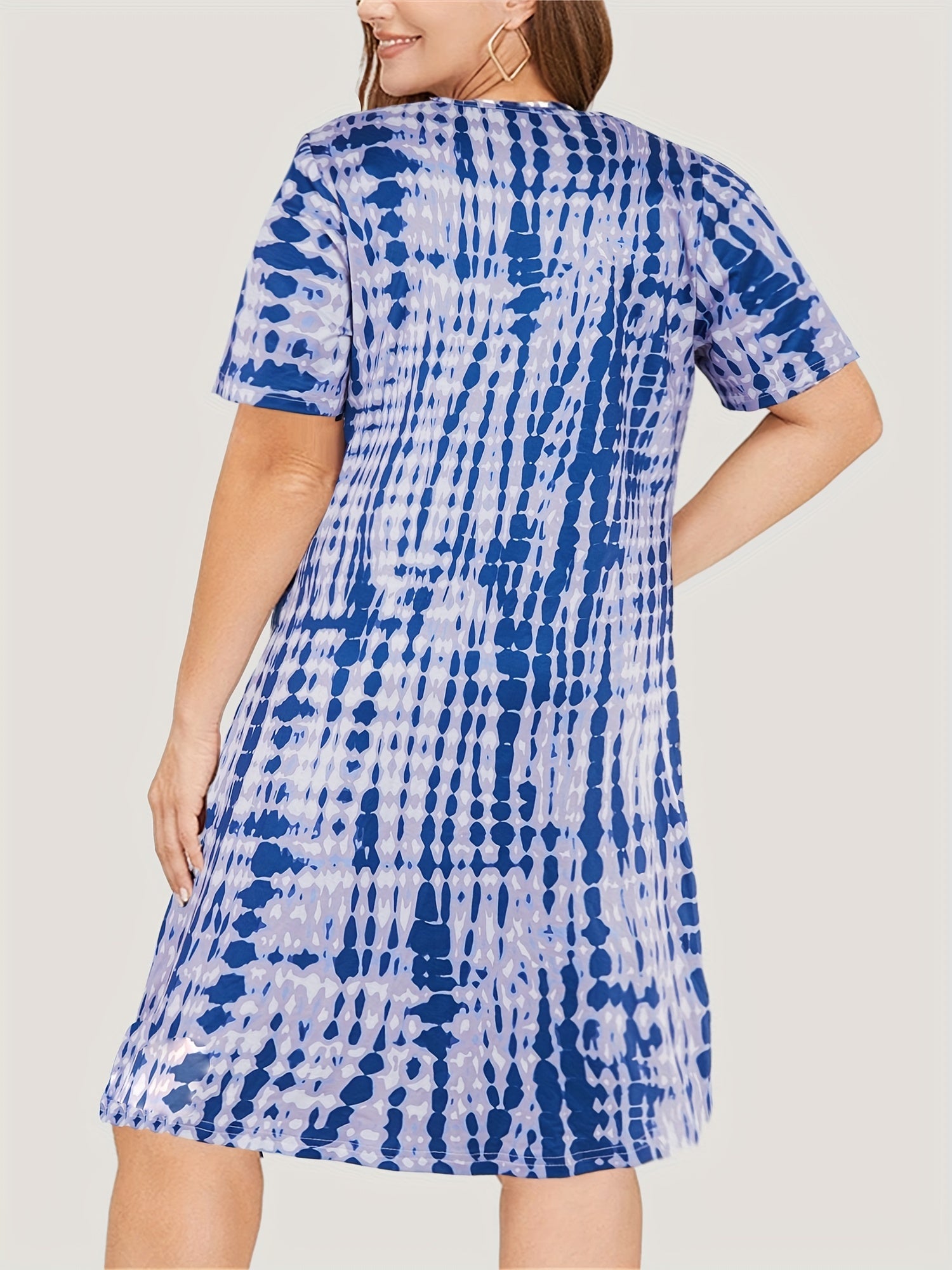  Tie Dye Short Sleeve Round Neck Belted Dress