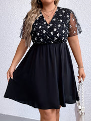  Floral Print Mesh Sleeve Mini Dress