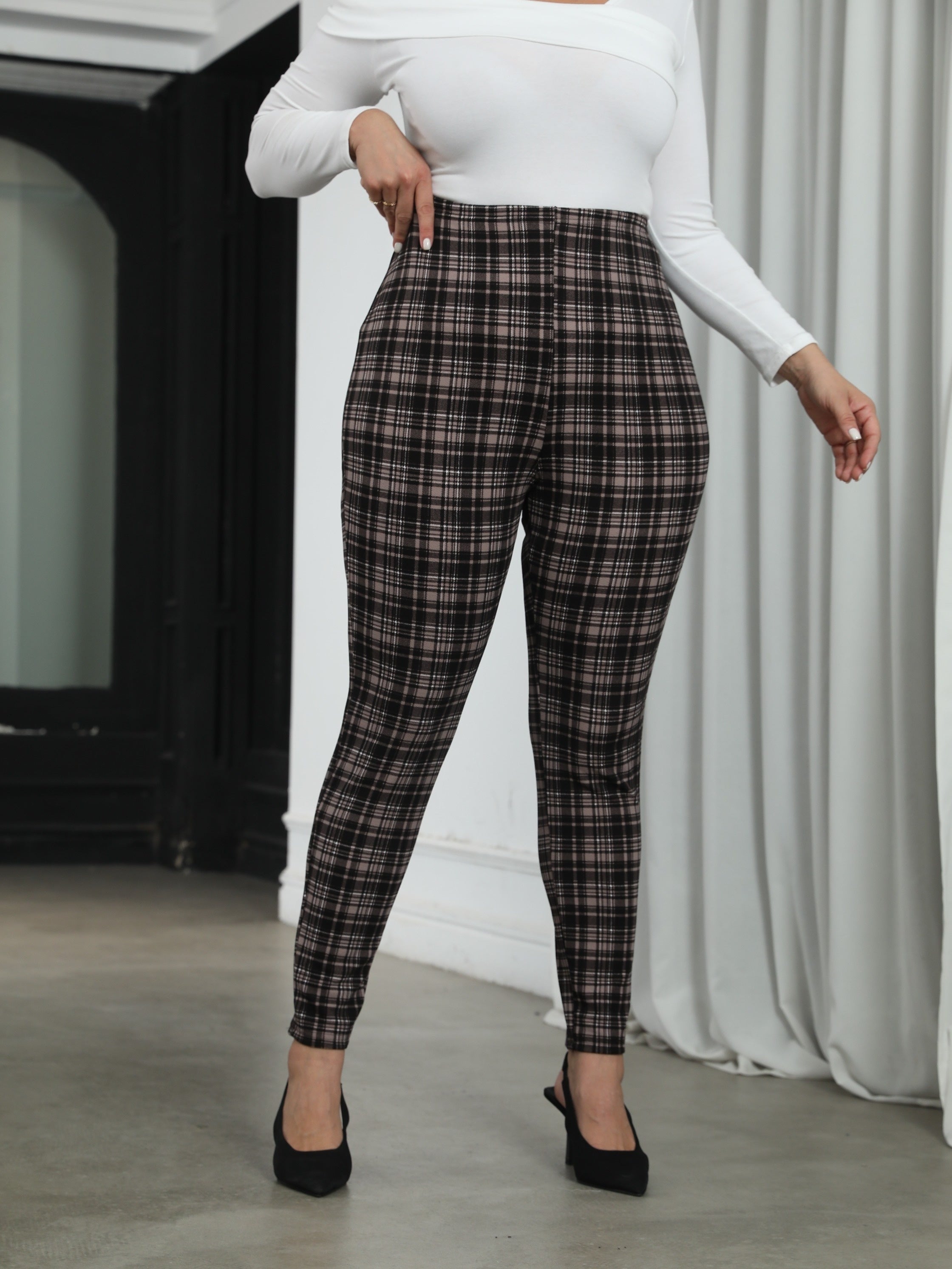  Plaid Print High Rise Skinny Trousers