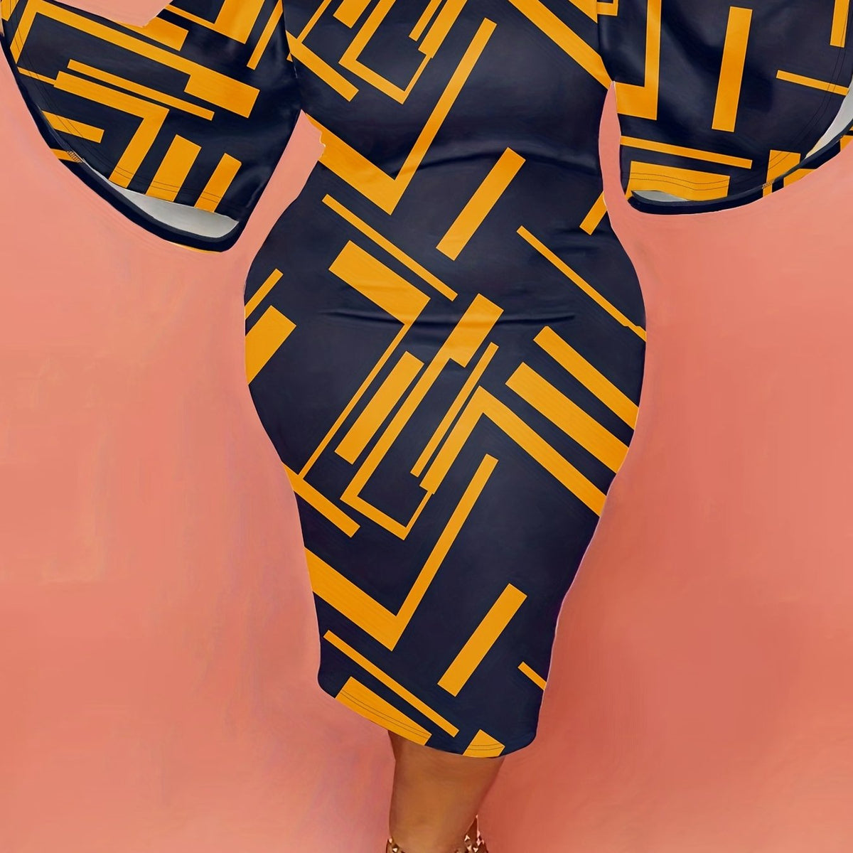 Geometric Print Round Neck Bodycon Midi Dress