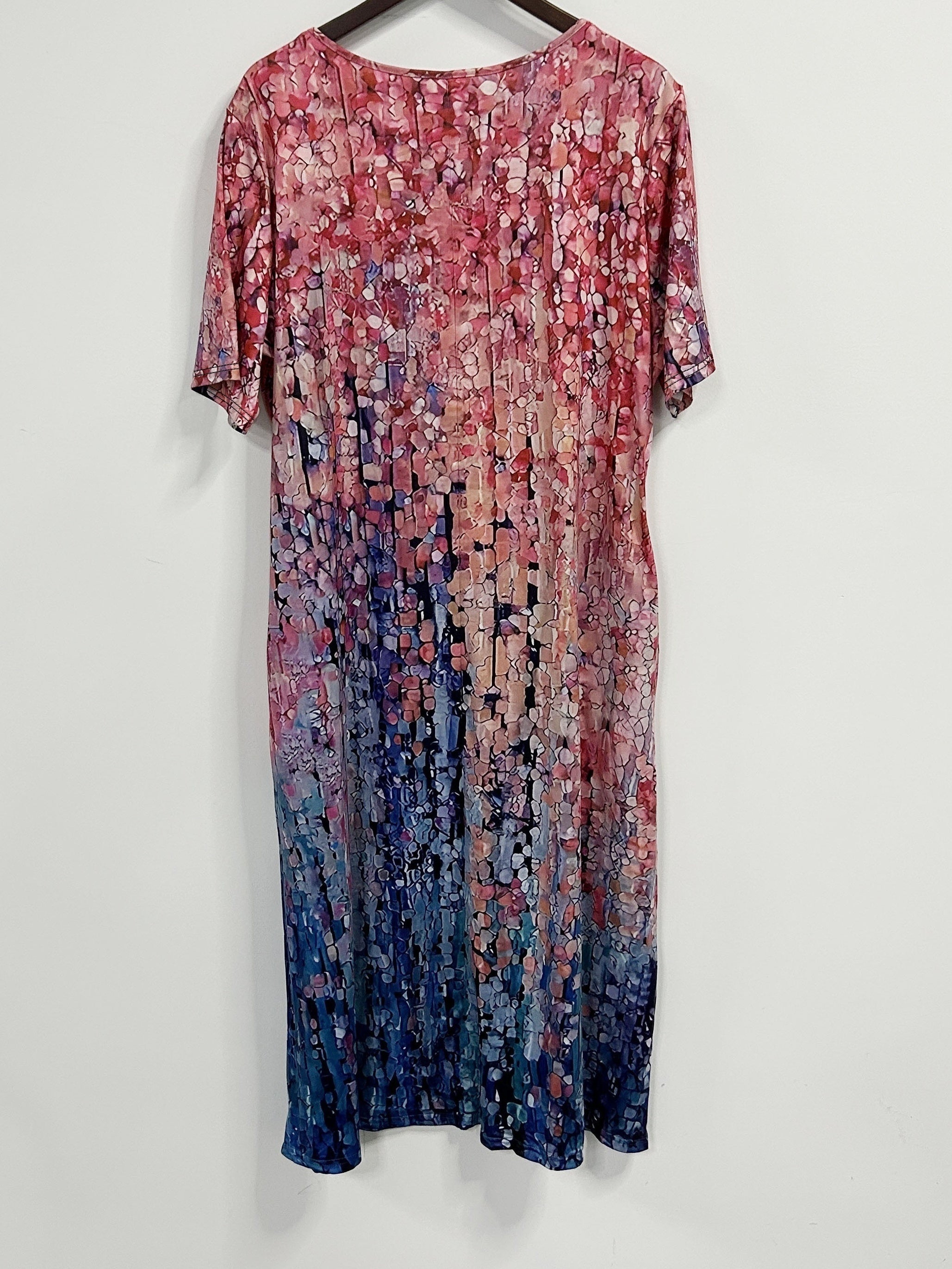  Allover Print Short Sleeve V Neck Dress With Pockets