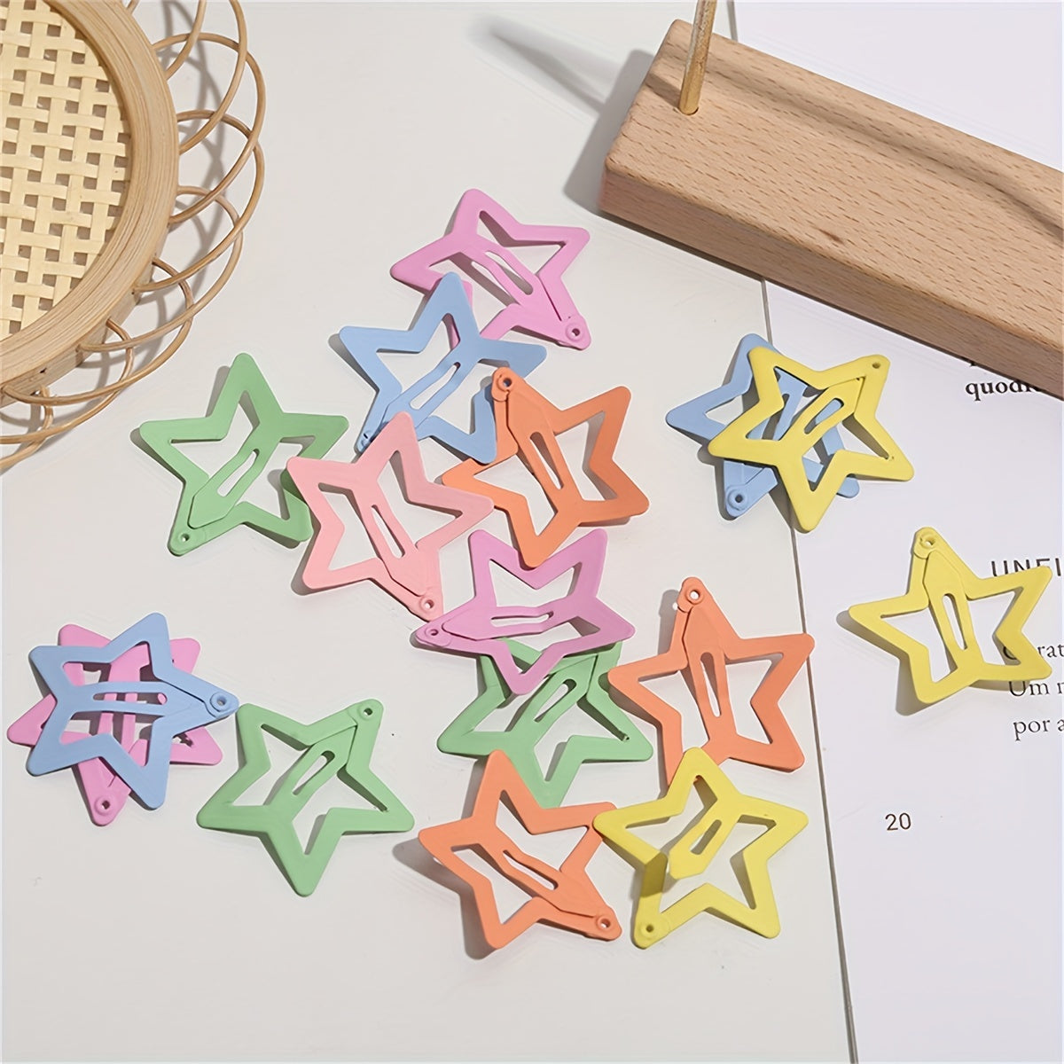 20pcs Girls Random Star Hair Clip for Head Decoration