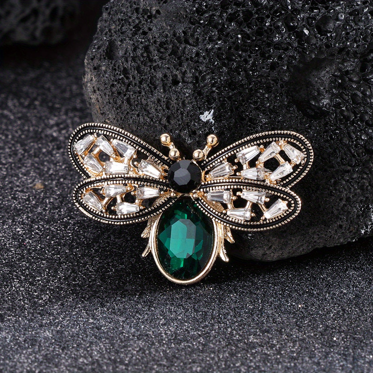 Emerald Rhinestone Bee Brooch Halloween Gift For Men