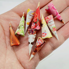 Dollhouse Ice Cream Cones 1:12 Scale Pretend Play Food Set, 2 Random Colors