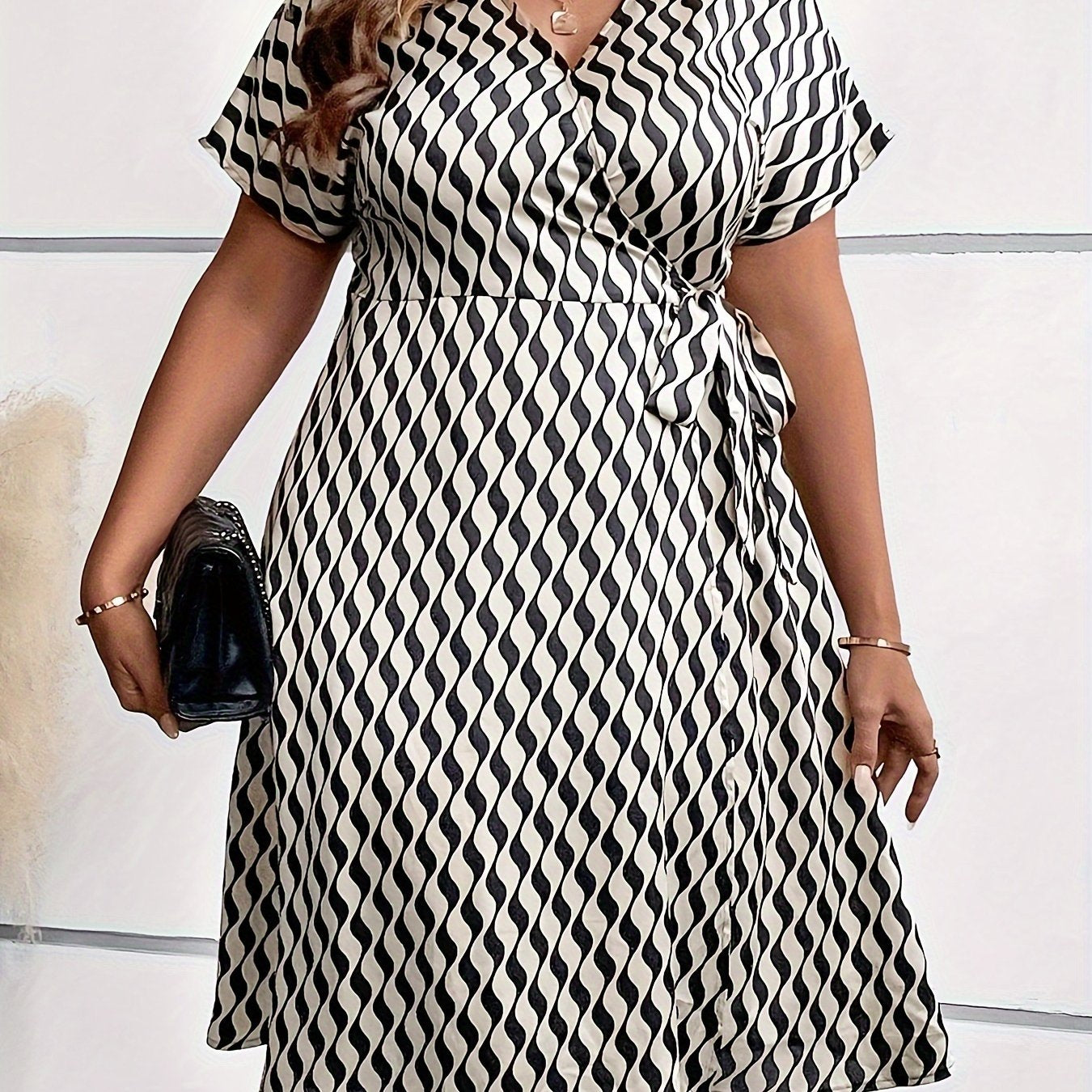  Stripe Print Short Sleeve Surplice Neck Knot Midi Dress