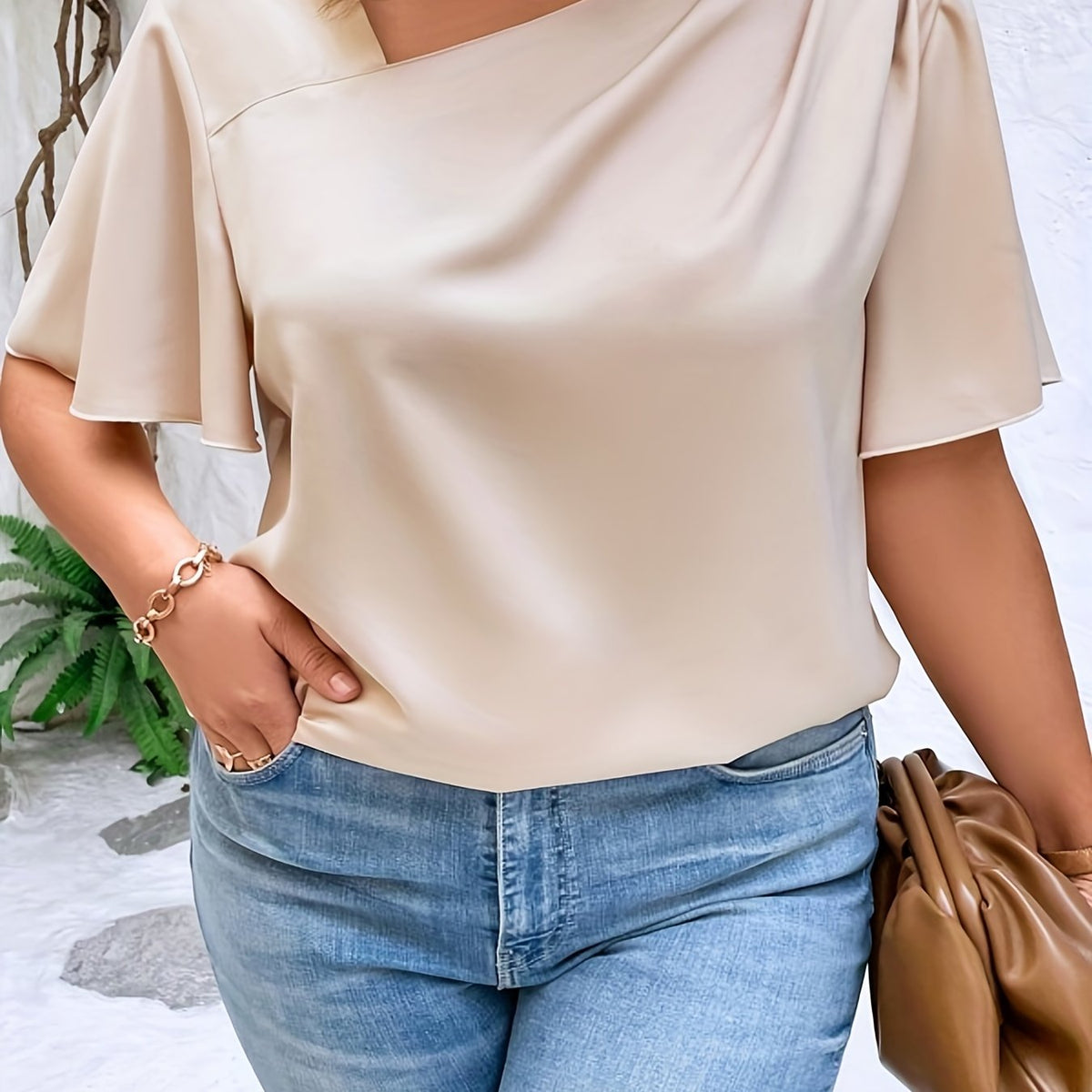  Solid Flutter Sleeve Blouse Metal Decor